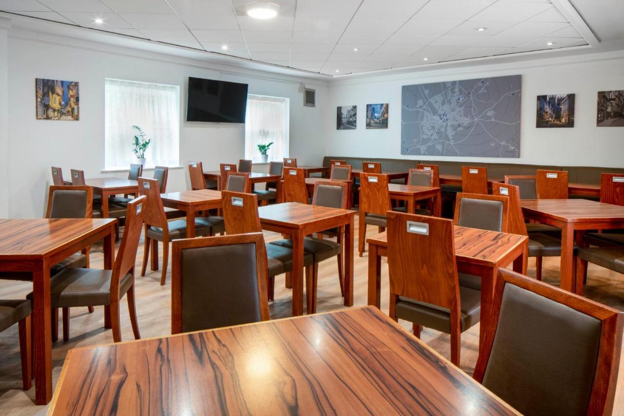 Holiday Inn Express York By Ihg Exterior photo