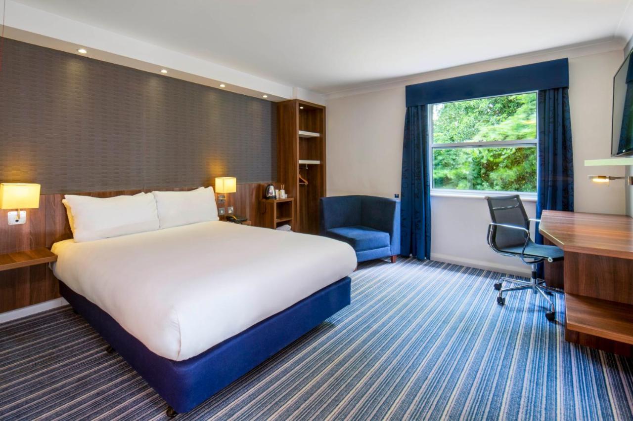 Holiday Inn Express York By Ihg Exterior photo