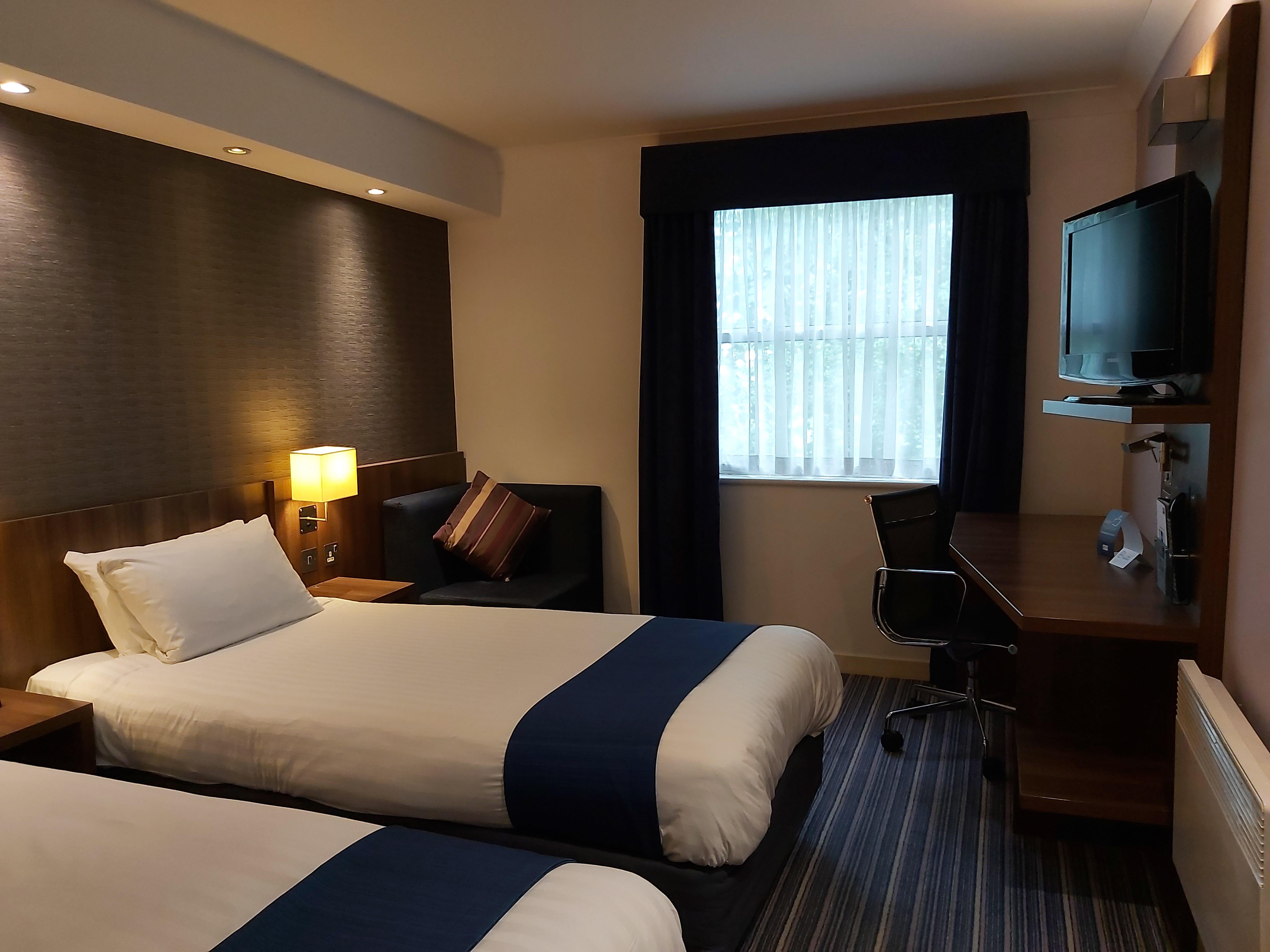 Holiday Inn Express York By Ihg Exterior photo